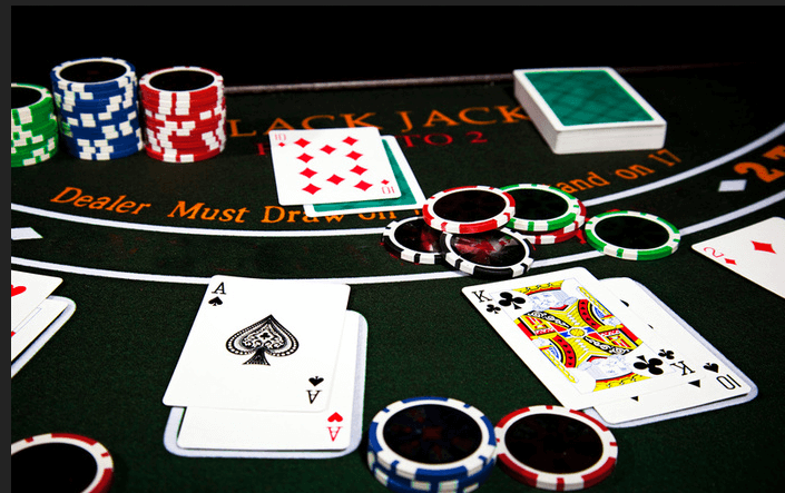 Стратегия игры в букмекерах онлайн игра техасский покер